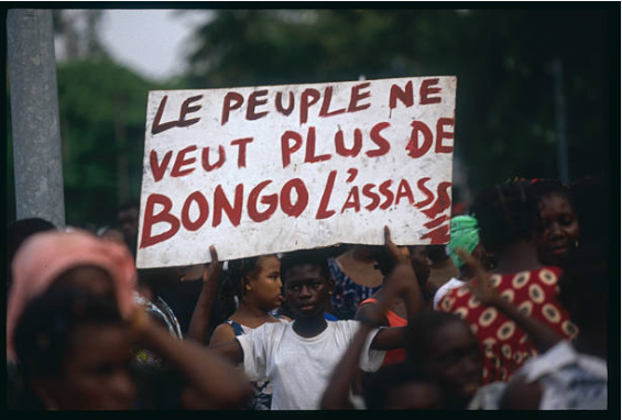 Après  l’intermède 1960-1964, le Gabon a renoué avec le multipartisme en 1990 après 22 ans de parti unique. Pourtant, malgré les dénominations, le pays n’a jamais réussi à devenir une démocratie. . Photo: Droits réservés/Gabon Intelligent